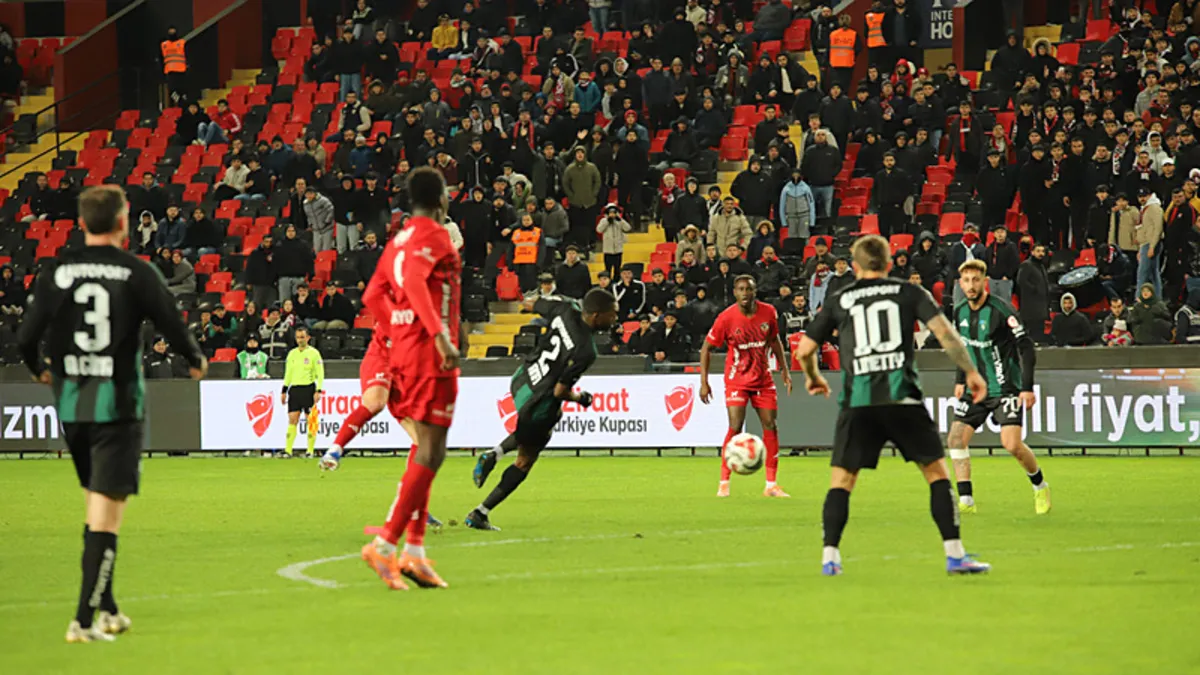 Ziraat Türkiye Kupası: Gaziantep FK, Kocaelispor’u tek golle geçti! Ziraat Türkiye Kupası: Gaziantep FK, Kocaelispor’u tek golle geçti!