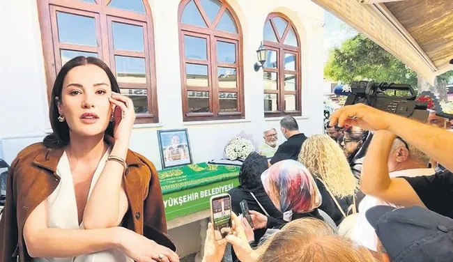 genc-oyuncu-son-yolculuguna-ugurlandi-1781711498058.jpeg