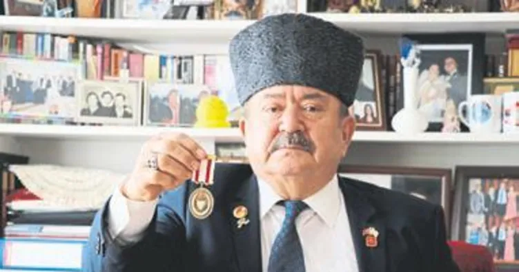 Madalyasına 45 yıl sonra kavuştu