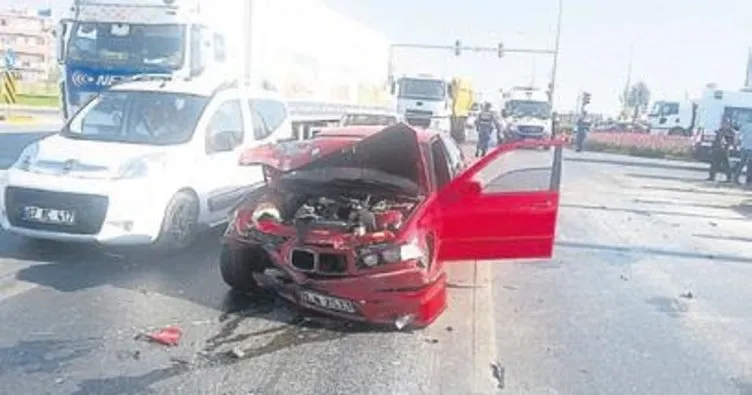 Trafik kazasında 6 kişi yaralandı