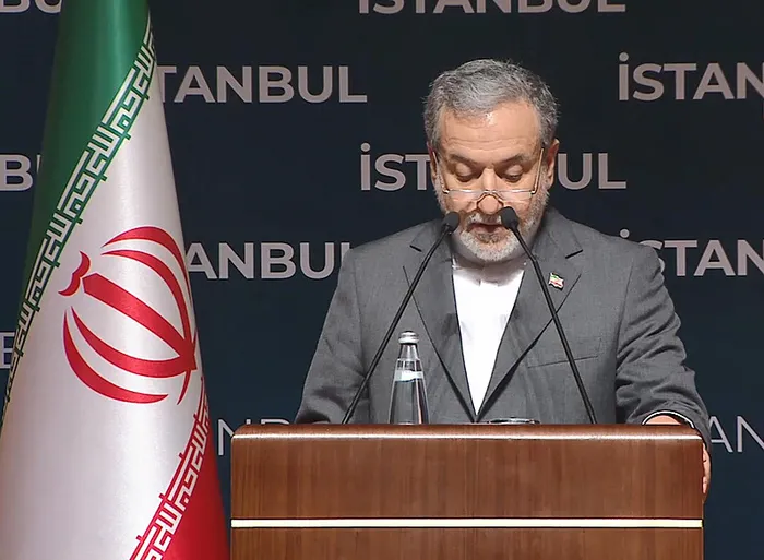 iran-disisleri-bakani-arakciden-istanbulda-onemli-aciklamalar-tahran-kendini-koruma-hakkini-kullanacak-1750586925788.jpeg İran Dışişleri Bakanı Arakçi'den İstanbul'da önemli açıklamalar: Tahran kendini koruma hakkını kullanacak