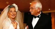 Yabancı Damat'ta Niko'nun babaannesi Eftelya'ydı... Usta oyuncunun eşi de çok ünlü çıktı! Meğer spikermiş