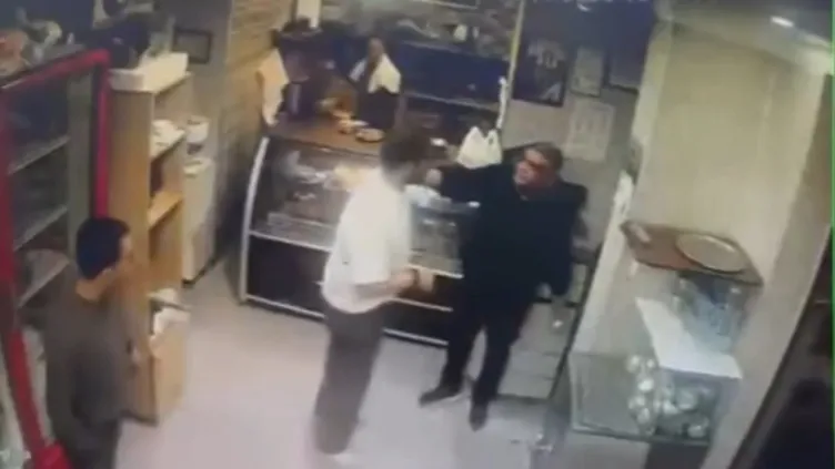 İstanbul Fatih’te korku dolu dakikalar: Heimlich manevrasıyla hayat kurtardı!