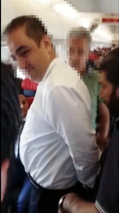 Taner Nakiboğlu gözaltına alınırken görüntülendi
