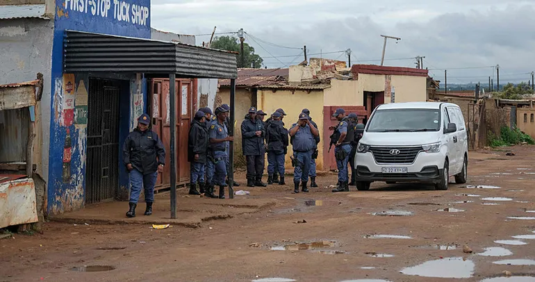 Güney Afrika’da eğlence mekanını taradılar: 9 ölü