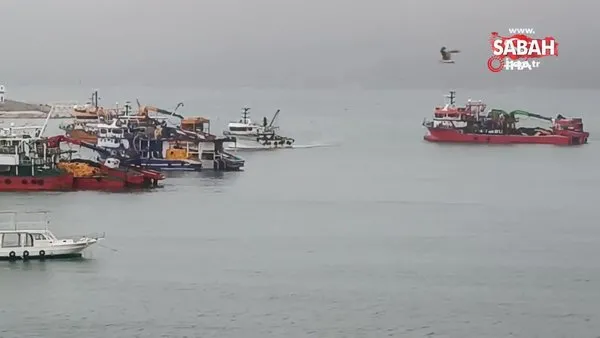 Şiddetli poyraz nedeniyle balıkçı tekneleri Amasra Limanı'na sığındı