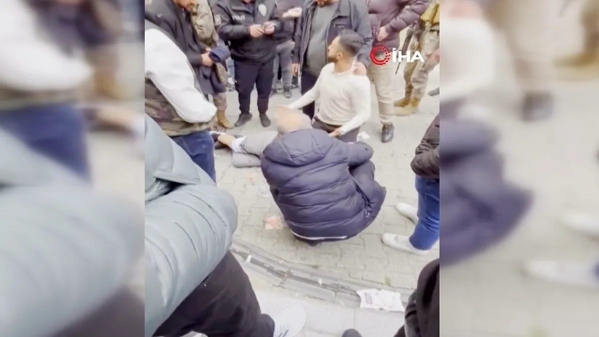 Fatih’te sokak ortasında silahlı saldırı: 1 yaralı