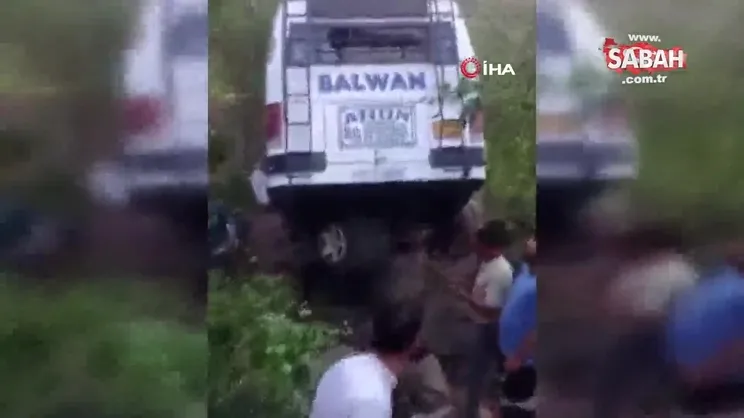 Hindistan’da otobüse saldırı: 10 ölü | Video