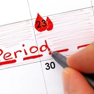 Adet gecikmesi en fazla kaç gün normaldir? Ne zaman tehlikelidir?