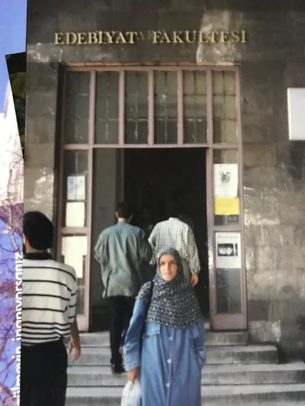 yillarimizi-hayallerimizi-caldilar-helallesmeyiz-1637724577267.jpg 28 Şubat’ın başörtüsü mağdurlarından Kılıçdaroğlu'na tepki! Yıllarımızı hayallerimizi çaldılar helalleşmeyiz