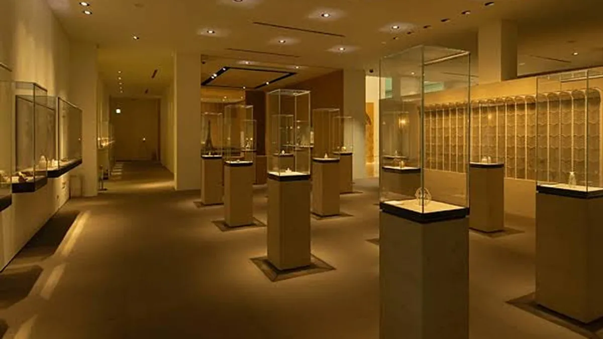 Louvre Müzesi’nin ardından Fransa’da bir müzede daha soygun: 4,5 milyon euroluk vurgun! Louvre Müzesi’nin ardından Fransa’da bir müzede daha soygun: 4,5 milyon euroluk vurgun!