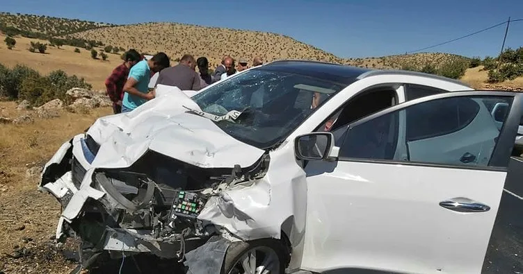 Midyat’ta otomobiller çarpıştı: 1 ölü, 3 yaralı