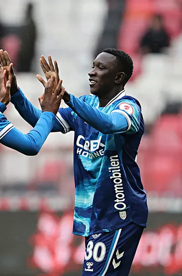 Samsunspor kupada iki golle güldü