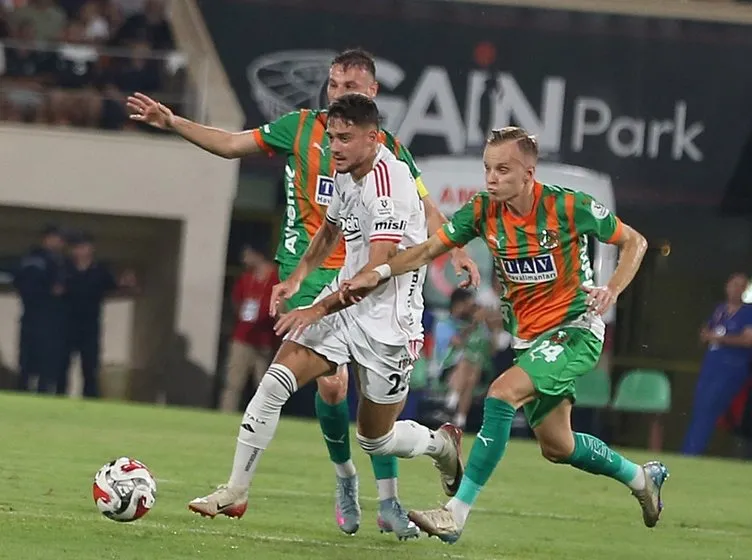 Mustafa Çulcu, Alanyaspor-Beşiktaş maçı sonrası açıkladı! Kartın rengi kırmızı olmalıydı