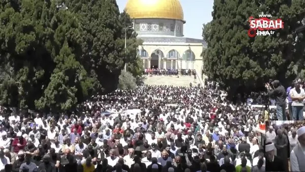 Ramazan ayının son cumasında 120 bin Müslüman Mescid-i Aksa'da saf tuttu | Video