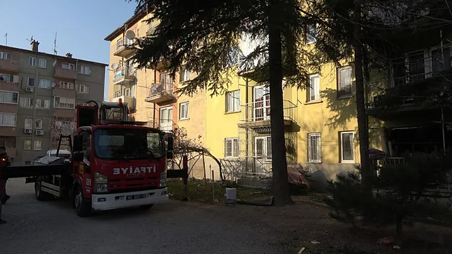 konyada-yikilma-tehlikesi-olan-iki-bina-bosaltildi-1738606820579.jpeg