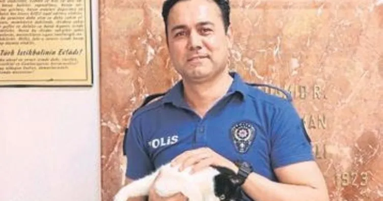 Hayvansever polis iş başında