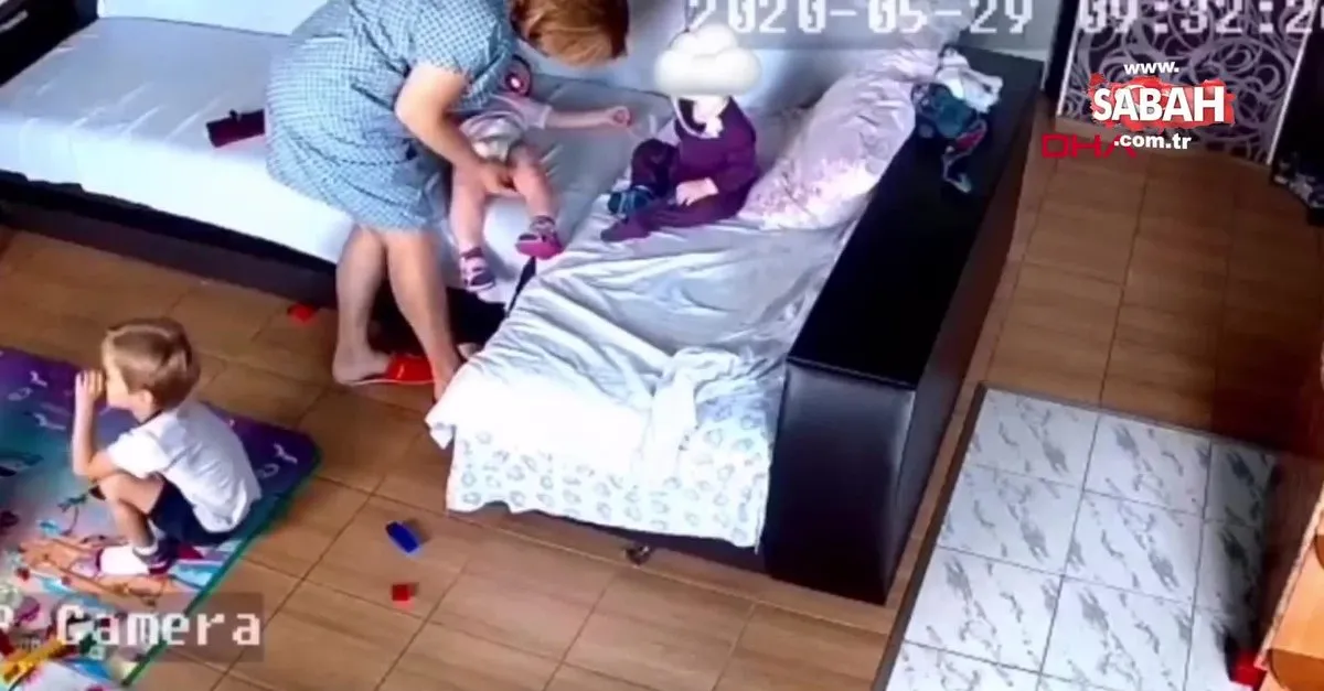 bakicinin minik bebegi bogarak katlettigi kan donduran goruntuler ortaya cikti video videosunu izle son dakika haberleri