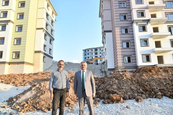 malatya-valisi-sabaha-konustu-ilk-konutlari-kasimda-teslim-edecegiz-1696134241307.jpeg