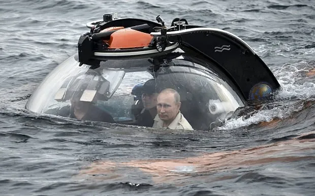 Putin Karadeniz’e daldı