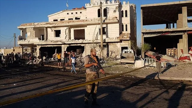 suriye-ordusu-ile-ypgpkk-arasinda-catisma-cikti-1766427369418.jpg Suriye ordusu ile YPG/PKK arasında çatışma çıktı!