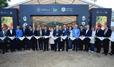 Adana'daki festival’de “Anadoludaki Pazarlar” büyük ilgi gördü #adana