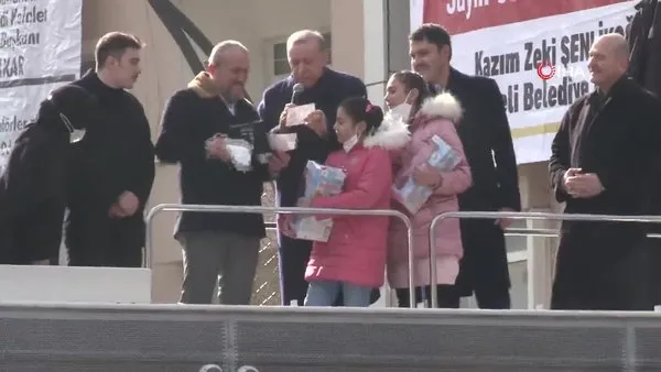 Cumhurbaşkanı Erdoğan’ı duygulandıran sürpriz: Cumhurbaşkanı Erdoğan’a 21 yıl önceki Dereli ziyaretinde...