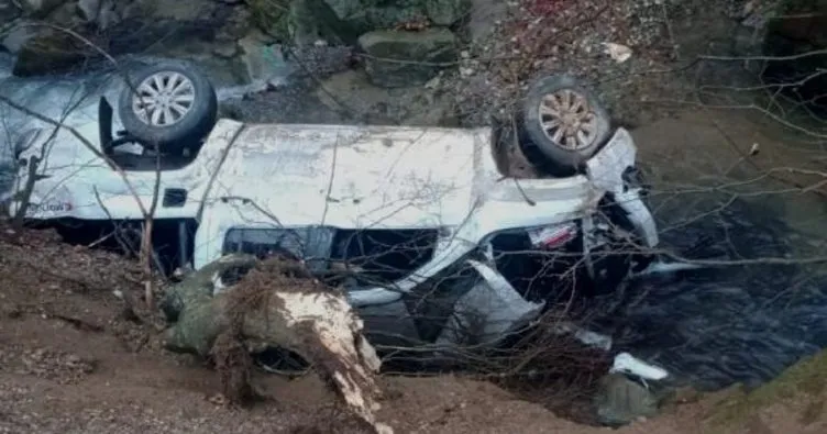 Bursa’da kamyonet dere yatağına düştü: 6 yaralı