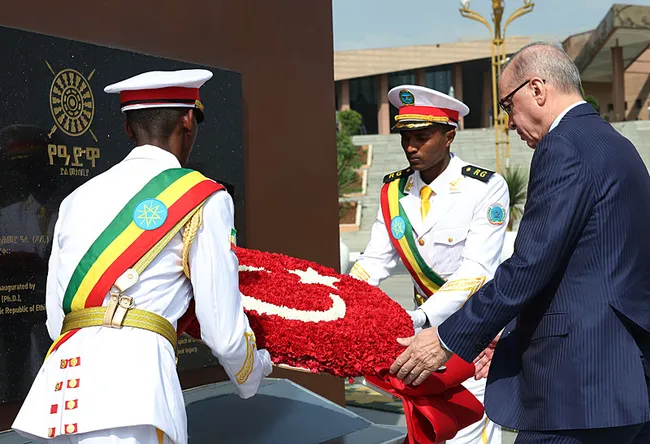 baskan-erdogan-etiyopyada-resmi-torenle-karsilandi-1771336285321.jpeg Başkan Erdoğan'dan Etiyopya'da net mesaj: Afrika'da çatışma istemiyoruz