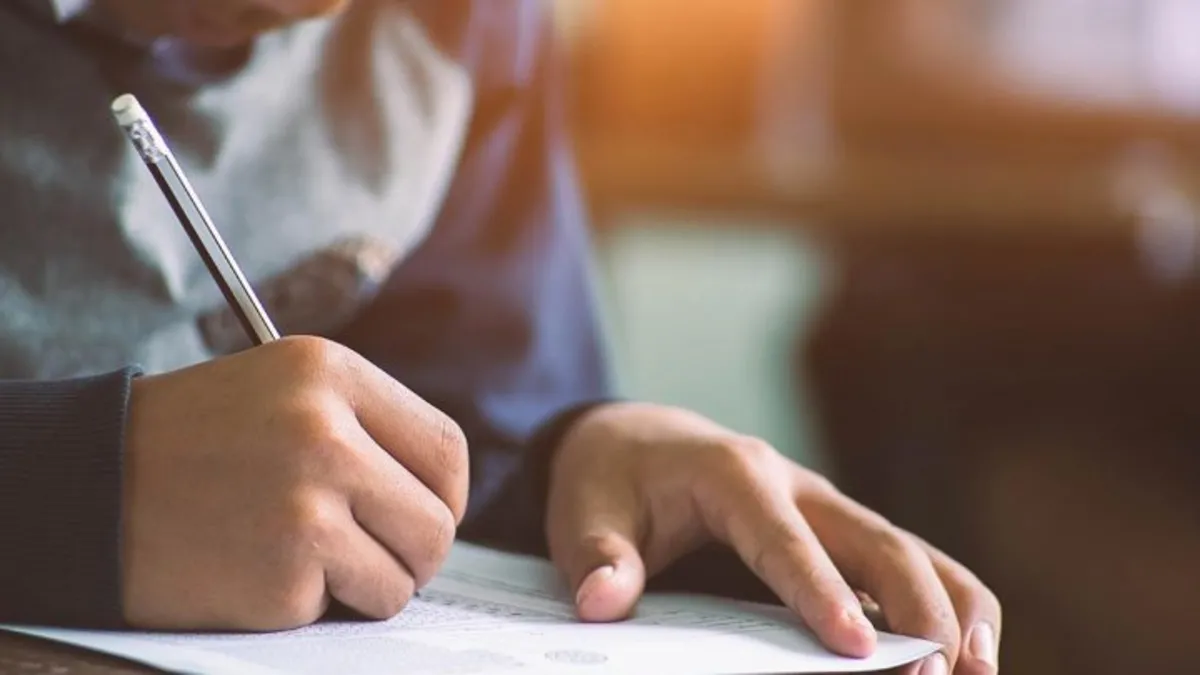 MEB 2026 İOKBS takvimi: Bursluluk sınavı ne zaman yapılacak, sınav giriş yerleri açıklandı mı?