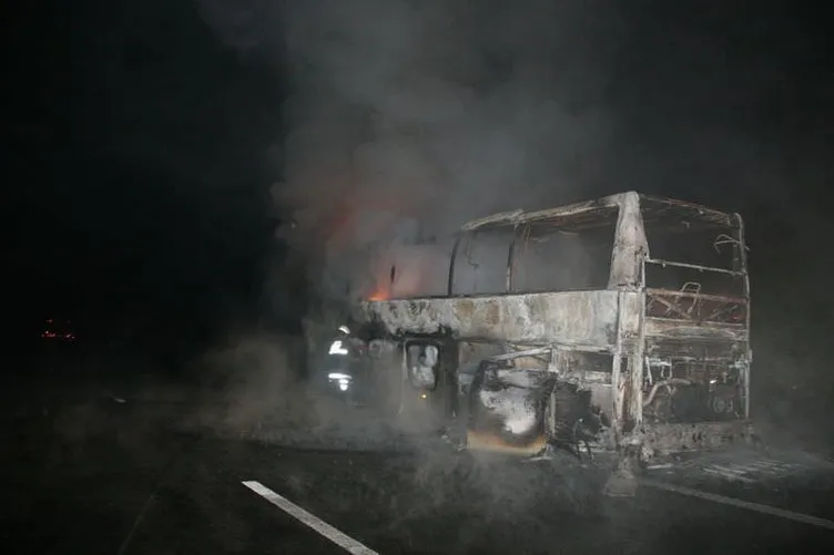 Düzce’de otobüs yandı