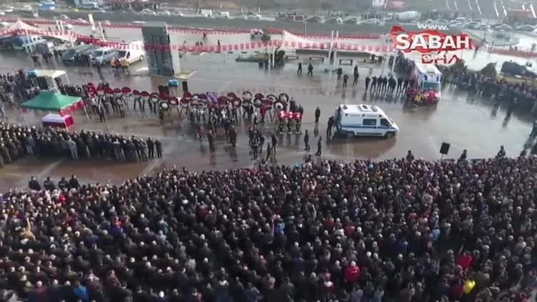Şehit Piyade Astsubay Kıdemli Çavuş Ömer Bilal Akpınar'ı son yolculuğuna binlerce vatandaş uğurladı!