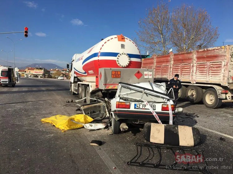 Konya’da feci kaza! Otomobil yakıt tankerine çarptı: 1 ölü