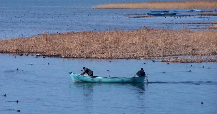 Beyşehir Gölü’nde drone ile nefes kesen kaçak avcı operasyonu