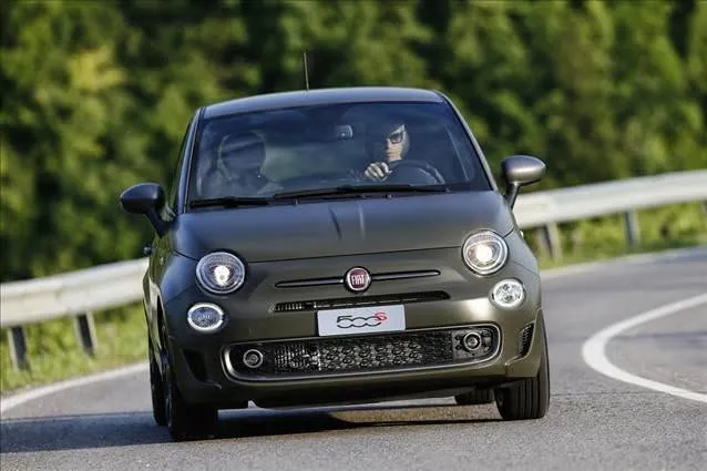 Fiat 500 ailesinin yeni üyesi tanıtıldı