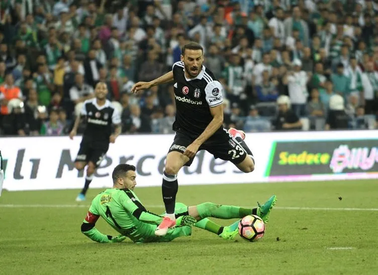 Erman Toroğlu: Beşiktaş hakem kararlarıyla...