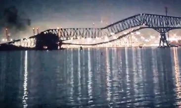 ABD’de korkunç facia! Kargo gemisi köprüyü yıktı: 10 araç sulara gömüldü