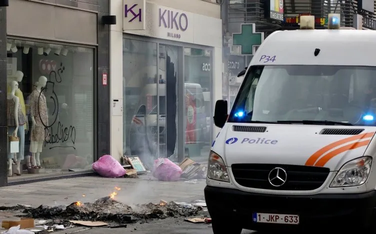 Brüksel'deki ırkçılık karşıtı gösterinin ardından lüks mağazalar yağmalandı