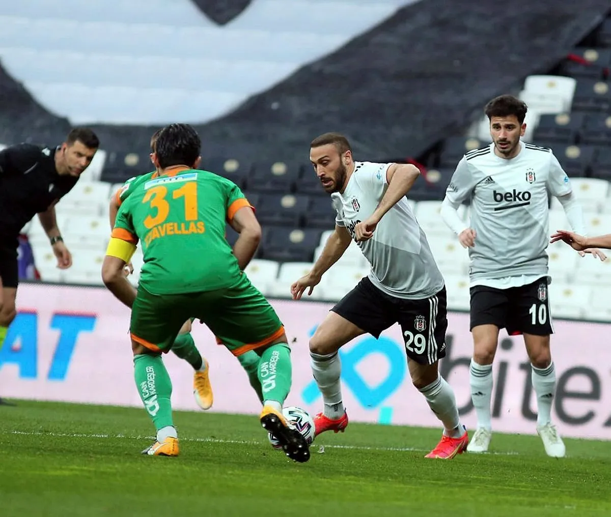 Son dakika haberi: Ahmet Çakar'dan olay Marafona yorumu! 'Elini çekiyor…' Beşiktaş haberleri