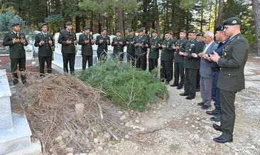 Mehmetçik Döndü Teyze’sini unutmadı