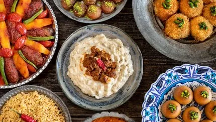 Kızartma Yanına Ne Gider? Karışık Kızartmanın Yanına Ne Yapılır, Hangi Meze ve Salata Yakışır?