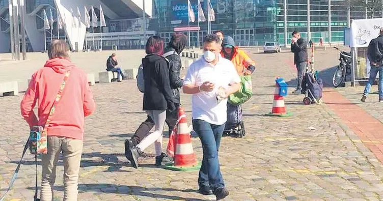 Dayanışmada örnek oluyoruz