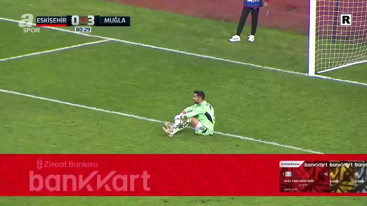 Muğlaspor, Eskişehirspor'u 3-0 Yenerek Kupada Fırtına Gibi Esiyor!