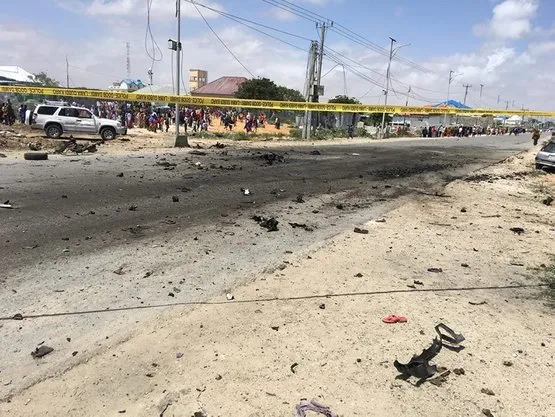 ab konvoyuna somalide intihar saldirisi son dakika haberler