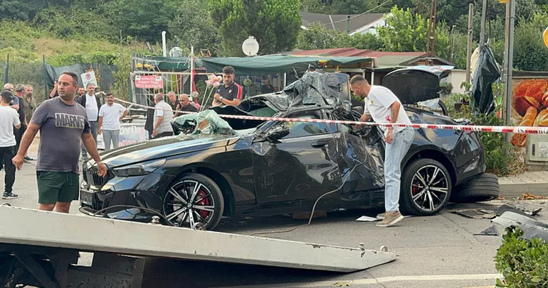 Beykoz’da 2 otomobil çarpıştı: 7 yaralı
