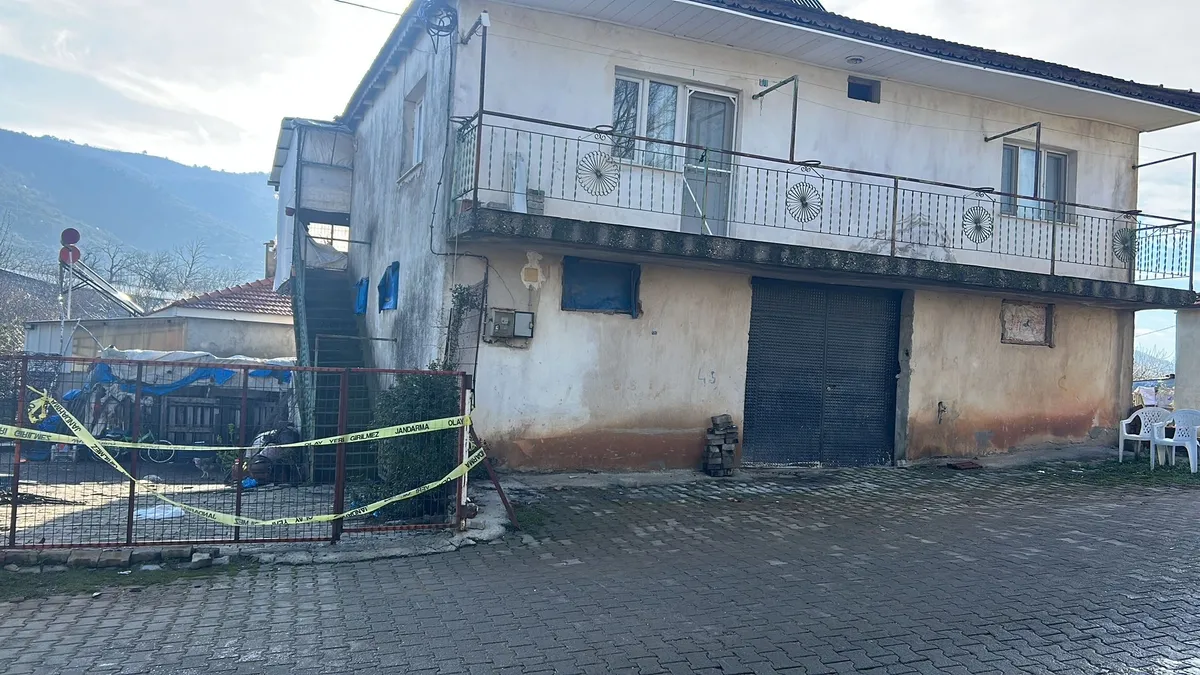 SON DAKİKA | Manisa’da kan donduran olay: Boşanma aşamasındaki eşini ve ailesini katletti!