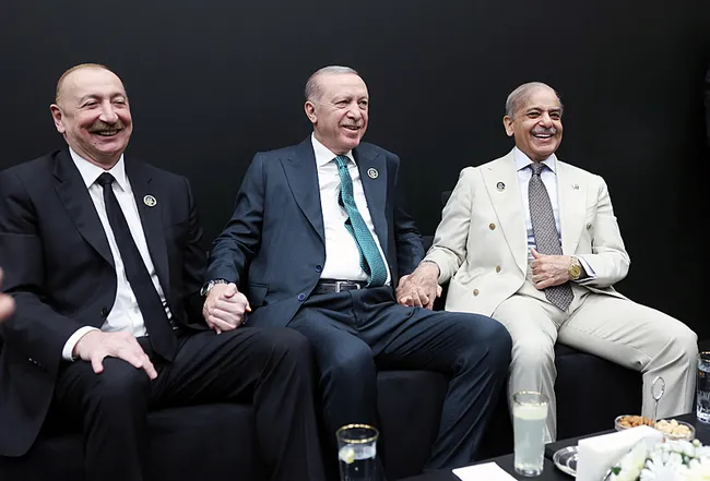 son-dakika-baskan-erdogan-yarin-cumhurbaskanligi-kabinesini-topluyor-okul-saldirilari-ve-gulistan-doku-dosyasi-1776602708882.jpg SON DAKİKA… Başkan Erdoğan yarın Cumhurbaşkanlığı Kabinesi’ni topluyor: Okul saldırıları ve Gülistan Doku dosyası masada!