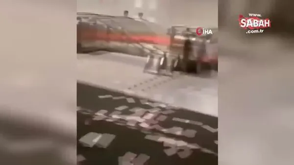 Çin'de metro istasyonunda saçılan paralara corona virüsü korkusuyla kimse dokunamadı | Video