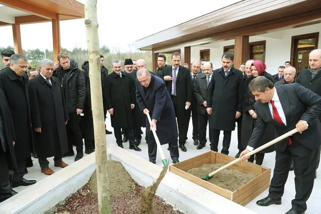 yesil-vatan-icin-tarihi-seferberlik-2030-hedefi-10-milyar-fidan-1754203276350.jpg