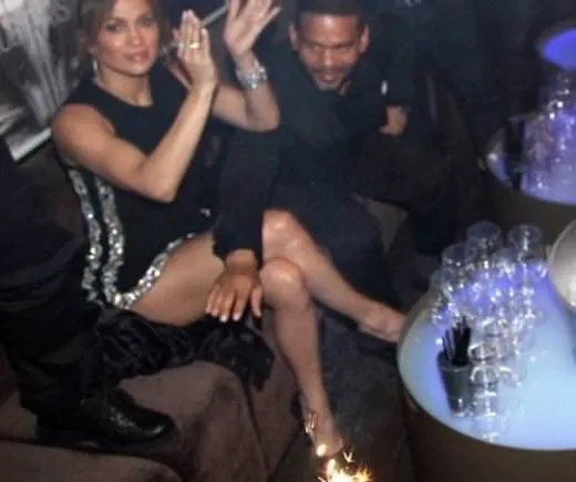 Jennifer Lopez'den bacak şov
